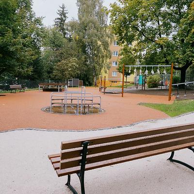 Na Severnej ulici vyrástlo moderné ihrisko bez bariér